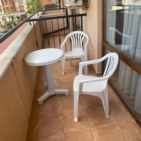 Студио Чолаков Apartamento *